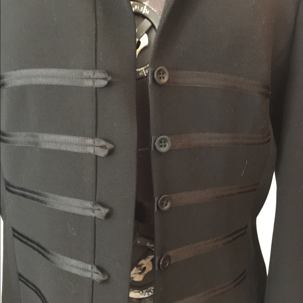 Karen Millen Black Fitted Button-Front Jacket - Picture 2 of 4